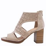 INTAGLIATI CHIC STIVALETTI CON TACCO SS25